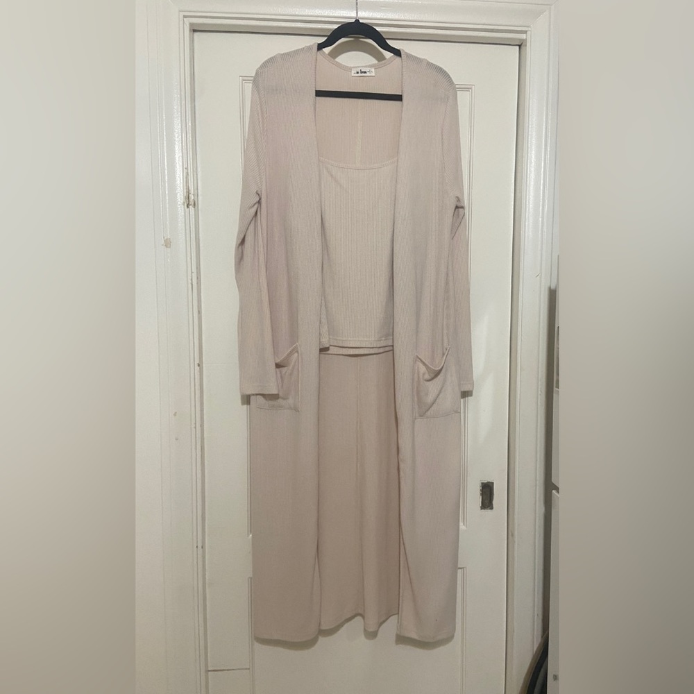 In Loom L cardigan duster with Cami Cream